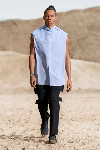 Look 44